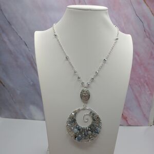 New Hand Crafted Elegant Wrapped Wire  Pendant Necklace